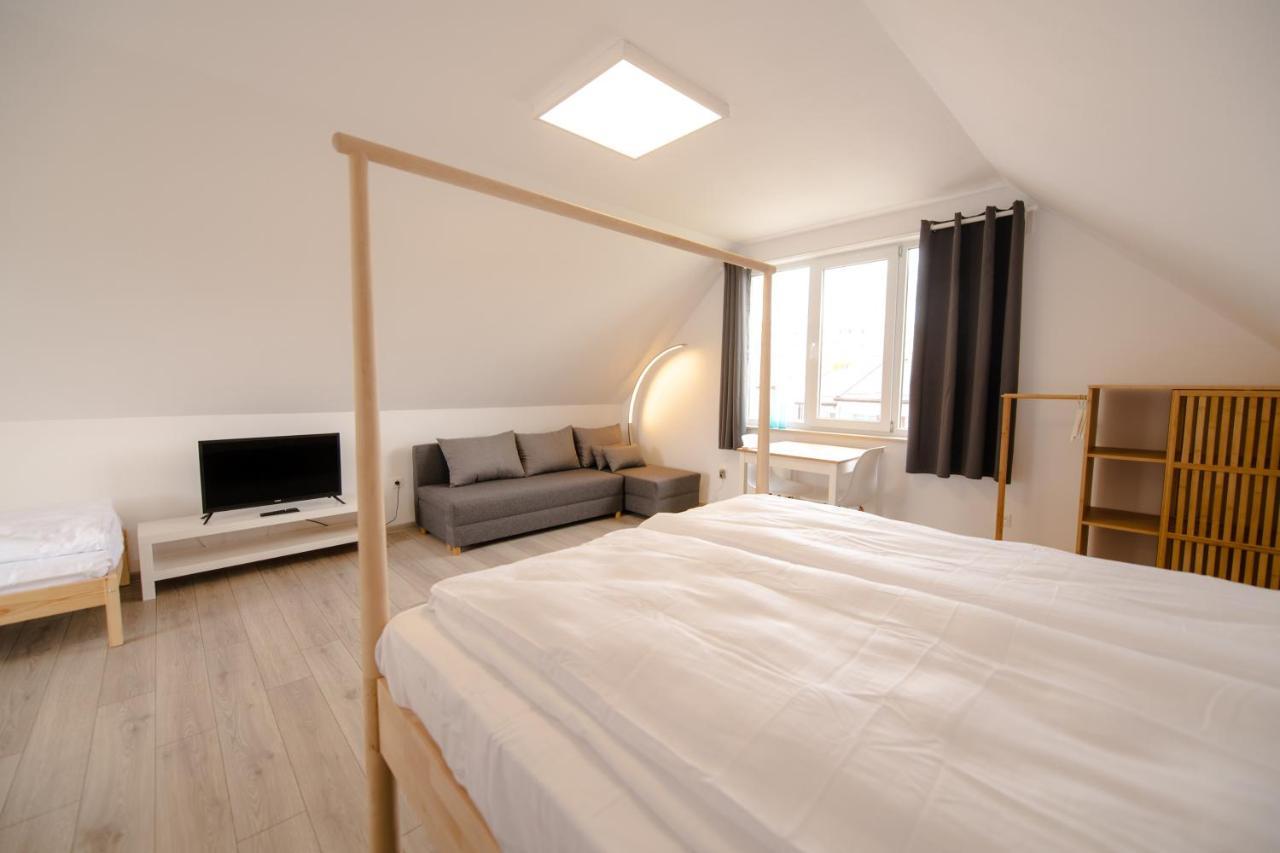 Pixel Guesthouse เตอร์กู เซกูเยสก์ ภายนอก รูปภาพ