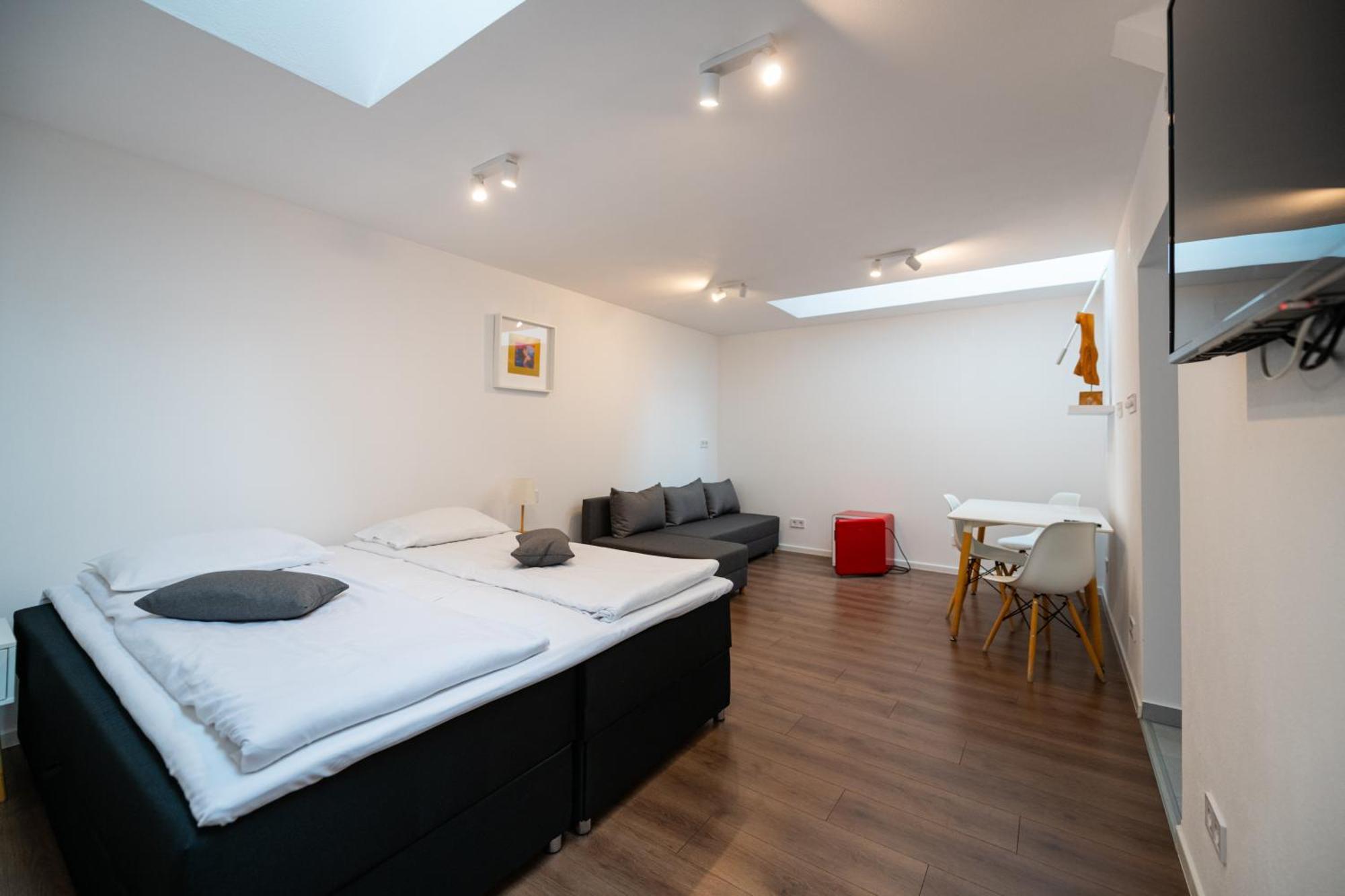 Pixel Guesthouse เตอร์กู เซกูเยสก์ ภายนอก รูปภาพ